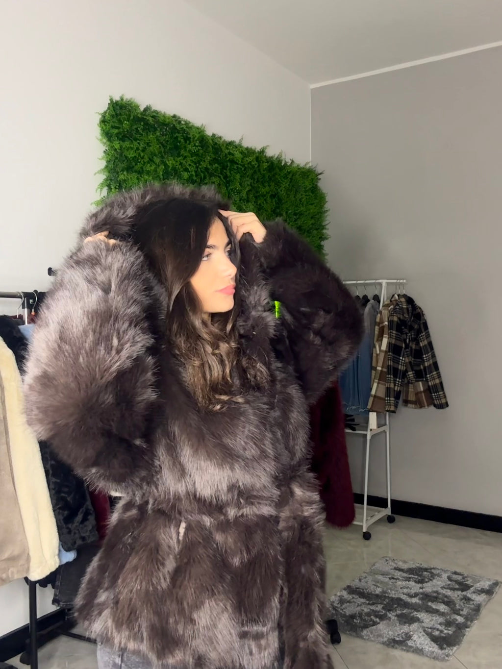 pelliccia pelo lungo marrone