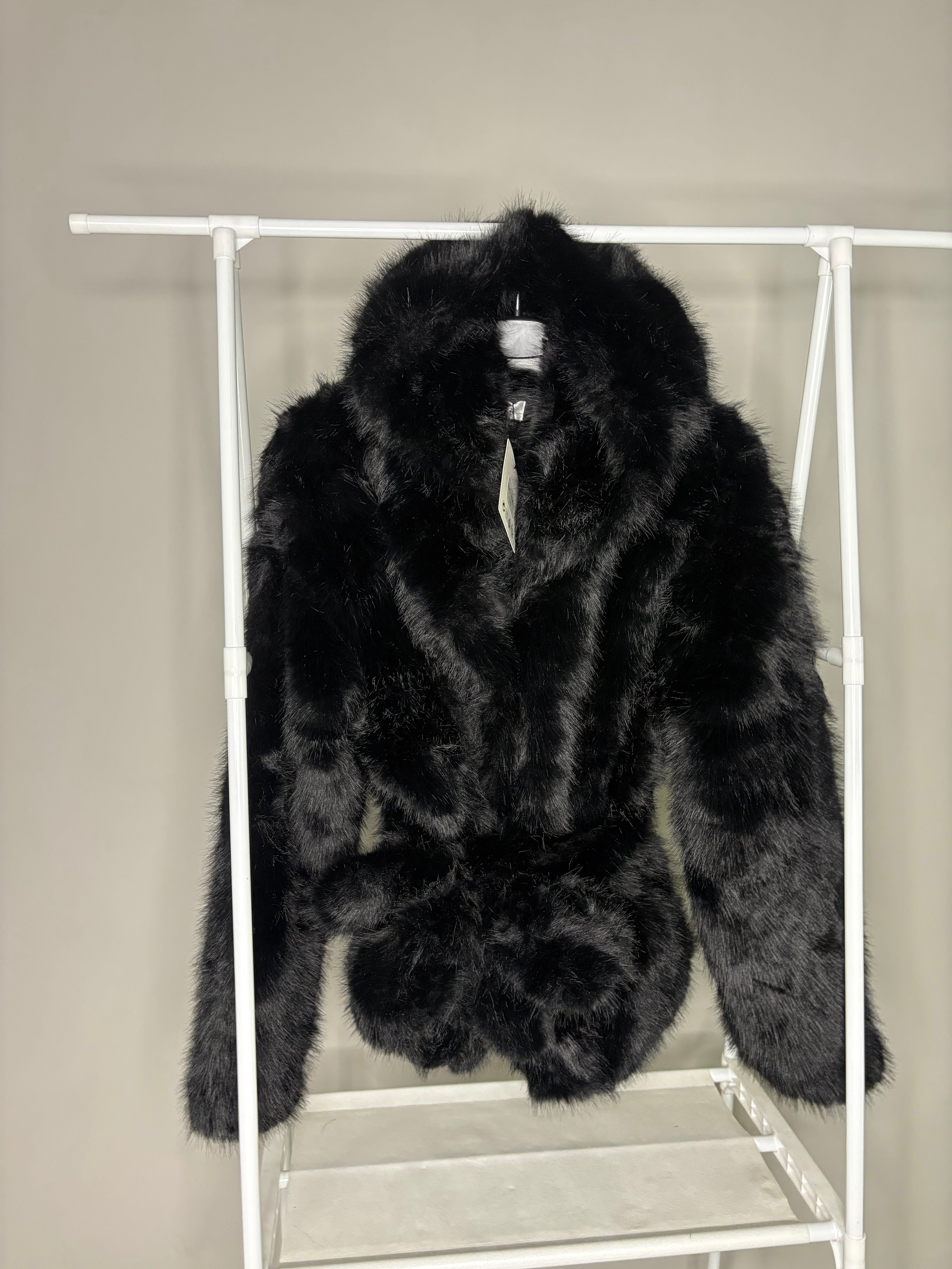 Pelliccia pelo lungo nera