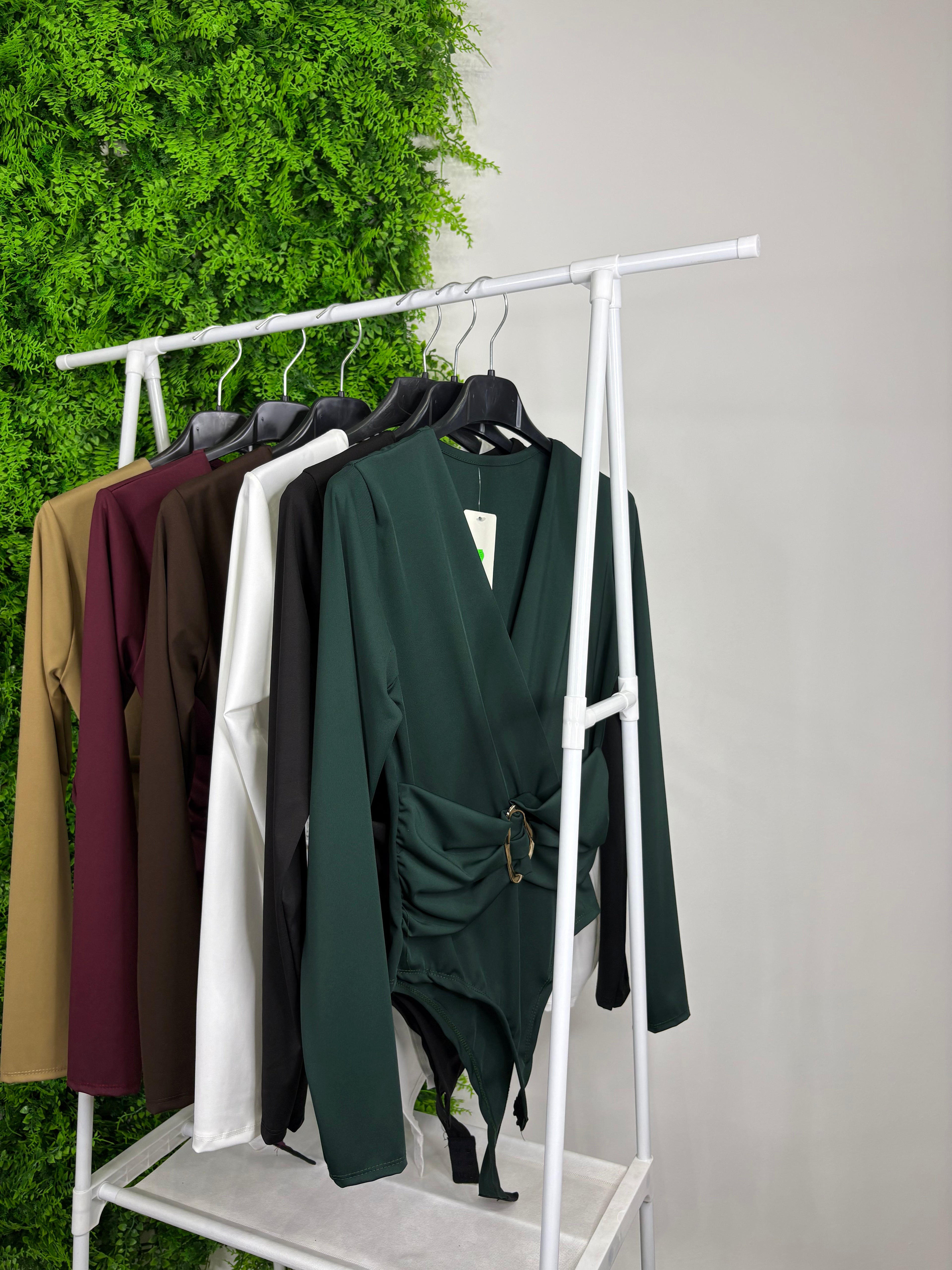 Body "White Gold Detail